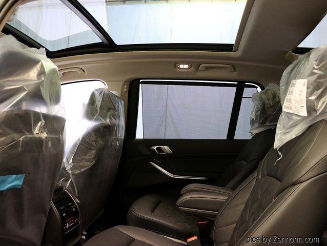 new 2025 BMW X7 car, priced at $91,275