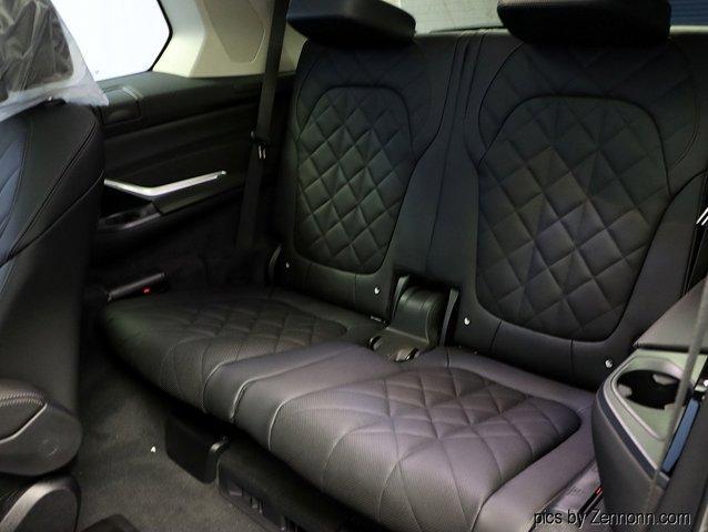 new 2025 BMW X7 car, priced at $91,275
