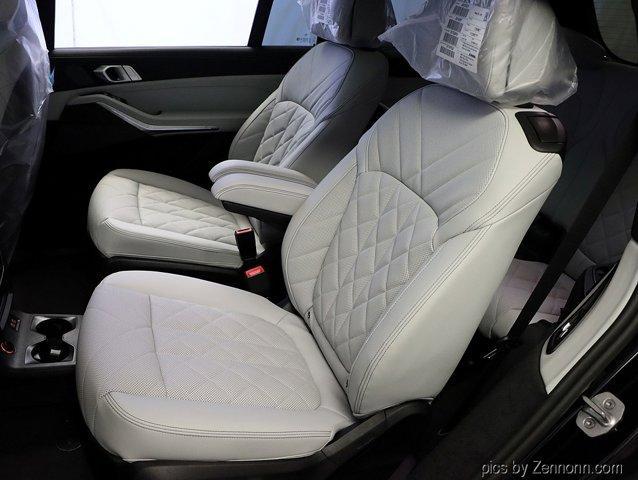 new 2025 BMW X7 car, priced at $94,925