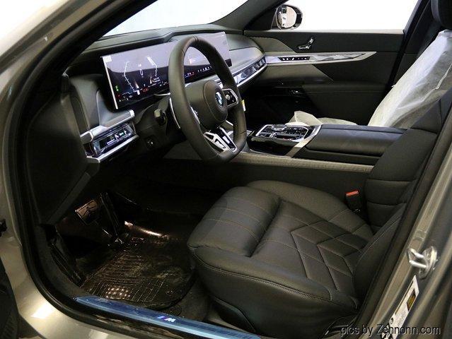 new 2025 BMW 760 car, priced at $134,575