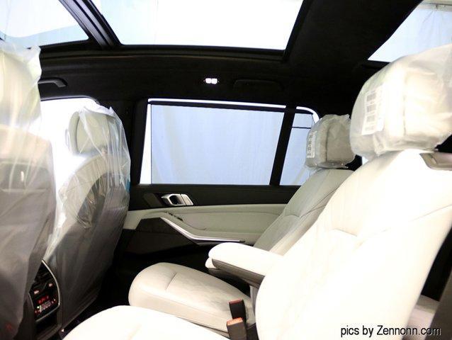 new 2025 BMW X7 car, priced at $97,025