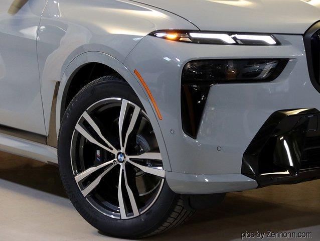 new 2025 BMW X7 car, priced at $97,025