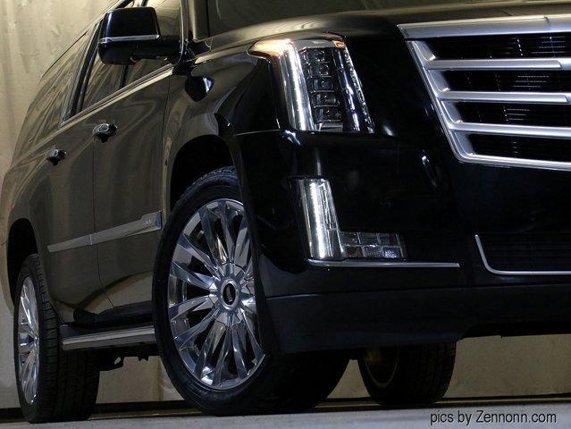 used 2015 Cadillac Escalade ESV car, priced at $24,988