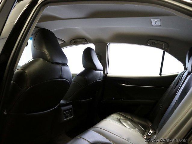 used 2018 Toyota Camry Hybrid car, priced at $17,999