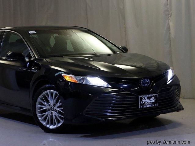 used 2018 Toyota Camry Hybrid car, priced at $17,999
