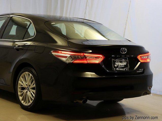 used 2018 Toyota Camry Hybrid car, priced at $17,999