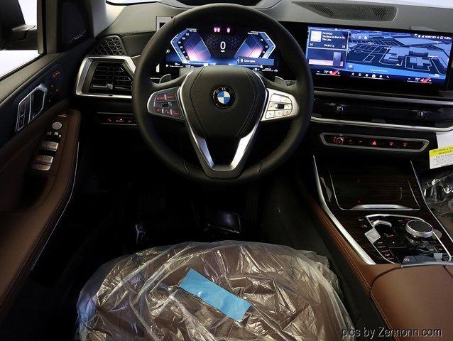 new 2026 BMW X7 car, priced at $94,025