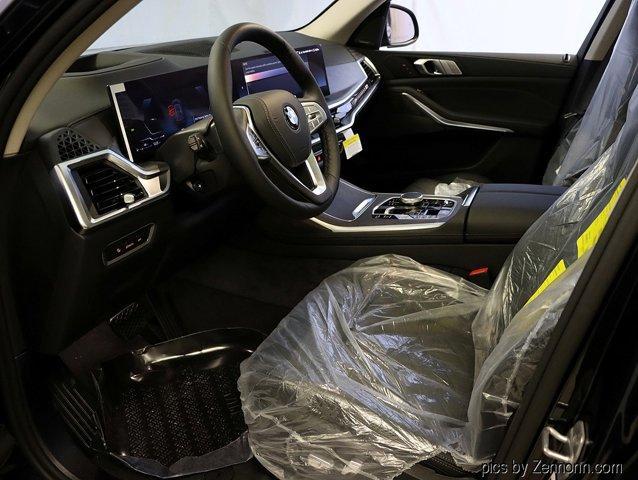 new 2026 BMW X7 car, priced at $94,025