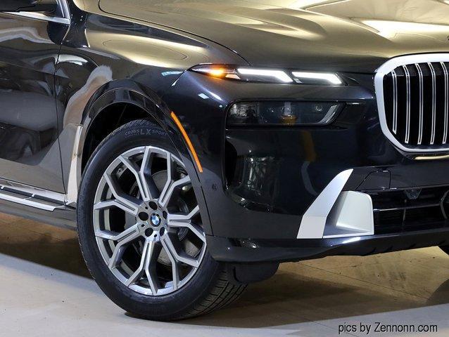new 2026 BMW X7 car, priced at $94,025