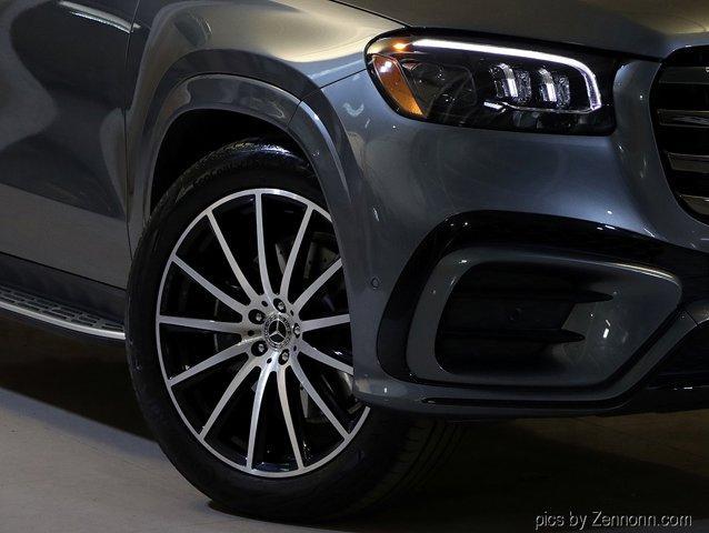 used 2025 Mercedes-Benz GLS 580 car, priced at $93,999