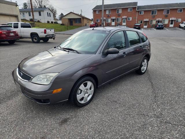 used 2007 Ford Focus car, priced at $5,950