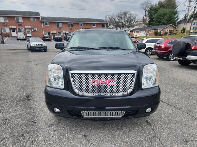 used 2011 GMC Yukon car, priced at $12,950