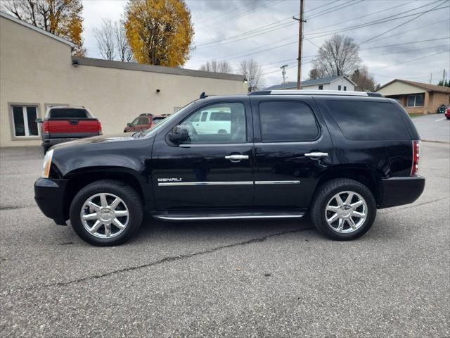 used 2011 GMC Yukon car, priced at $12,950