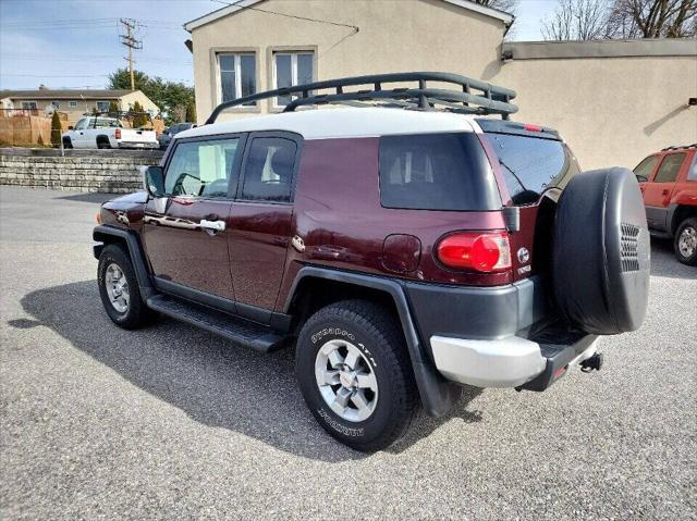 used 2007 Toyota FJ Cruiser car, priced at $14,950