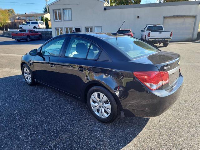 used 2013 Chevrolet Cruze car, priced at $9,950