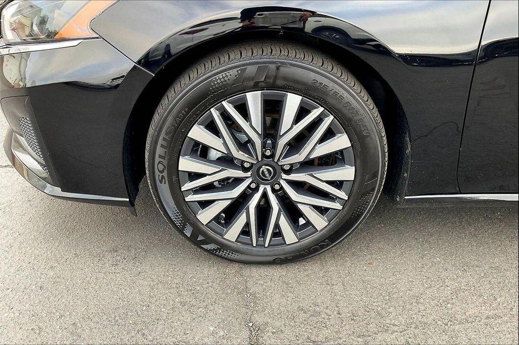 used 2024 Nissan Altima car, priced at $17,312