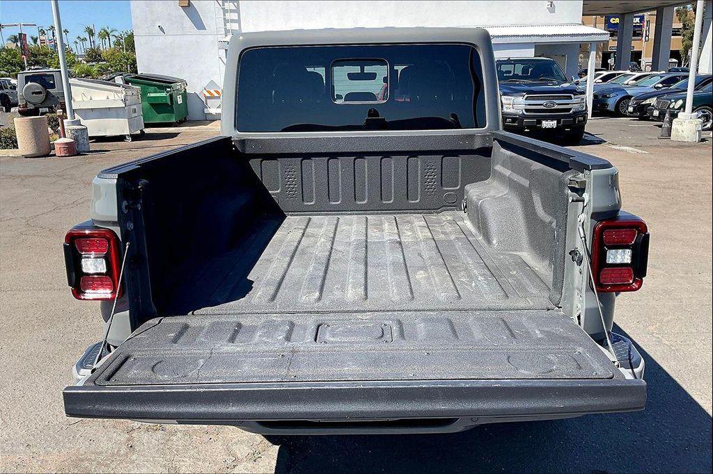 used 2023 Jeep Gladiator car, priced at $32,222