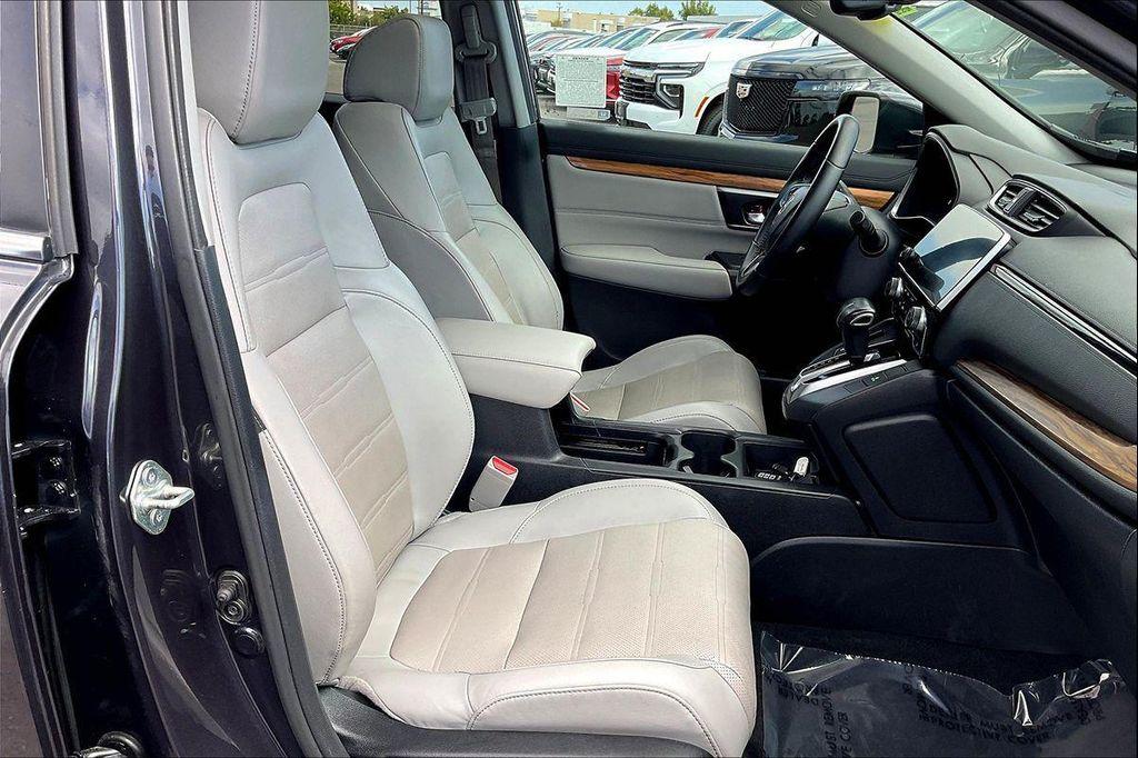 used 2017 Honda CR-V car, priced at $18,999