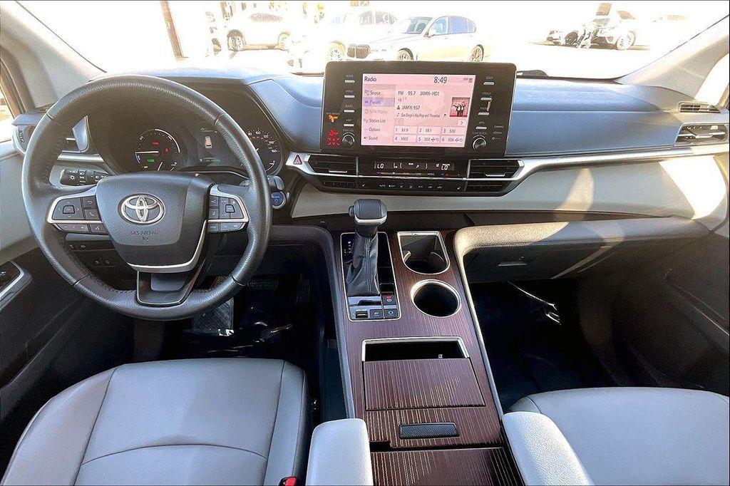 used 2023 Toyota Sienna car, priced at $38,605