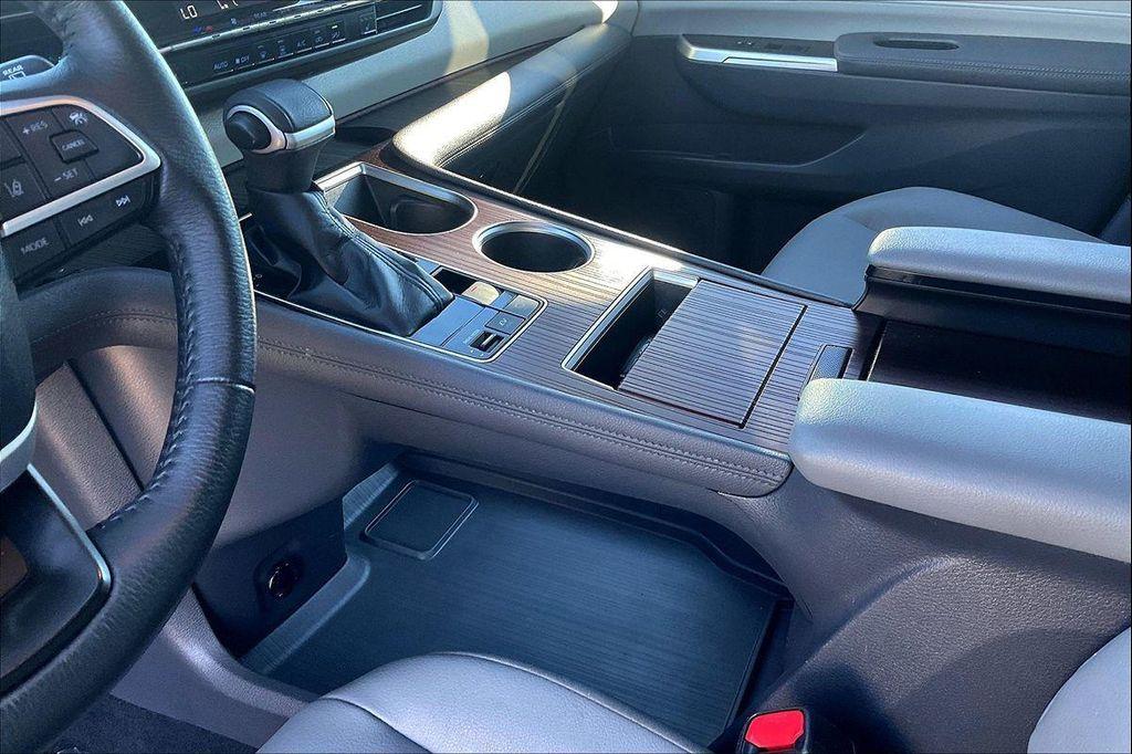 used 2023 Toyota Sienna car, priced at $38,605