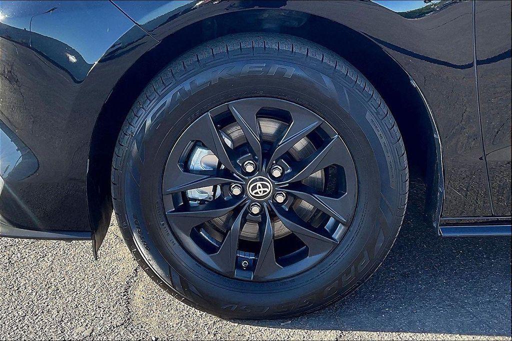 used 2023 Toyota Sienna car, priced at $38,605