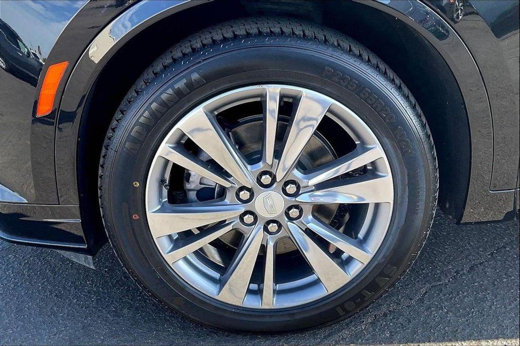 used 2024 Cadillac XT6 car, priced at $43,900