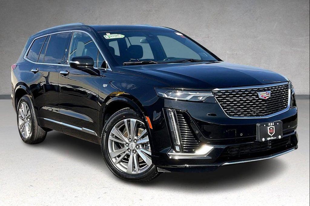 used 2024 Cadillac XT6 car, priced at $43,900