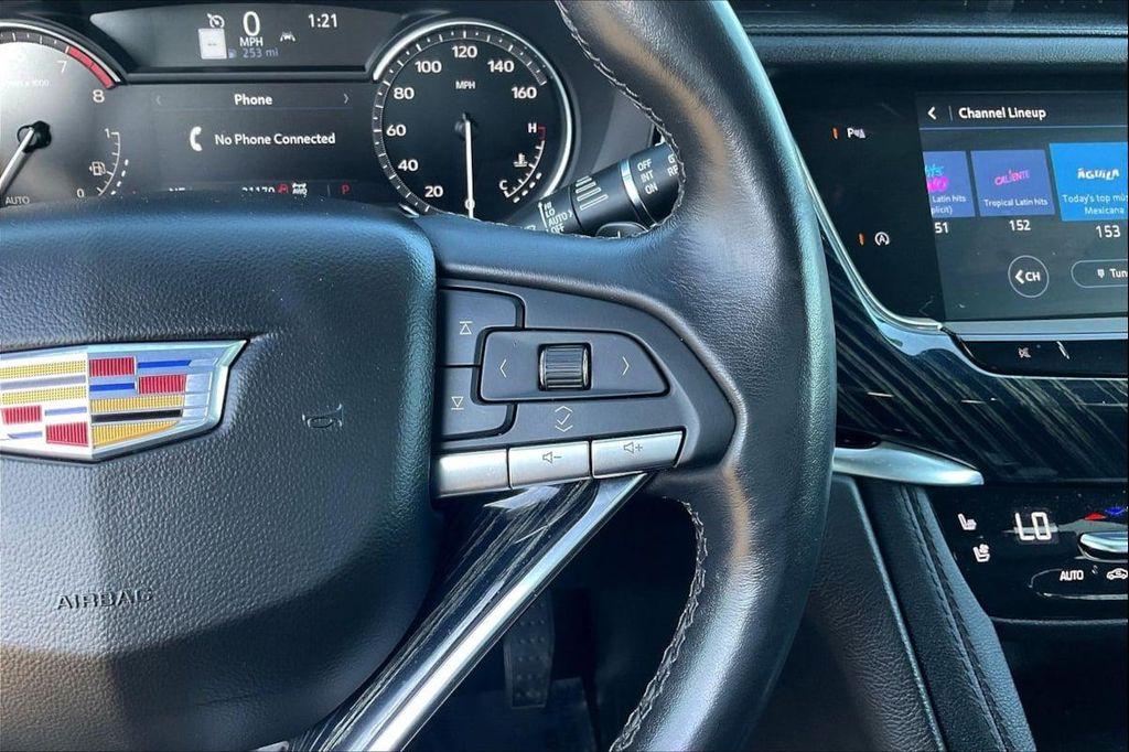 used 2024 Cadillac XT6 car, priced at $43,900