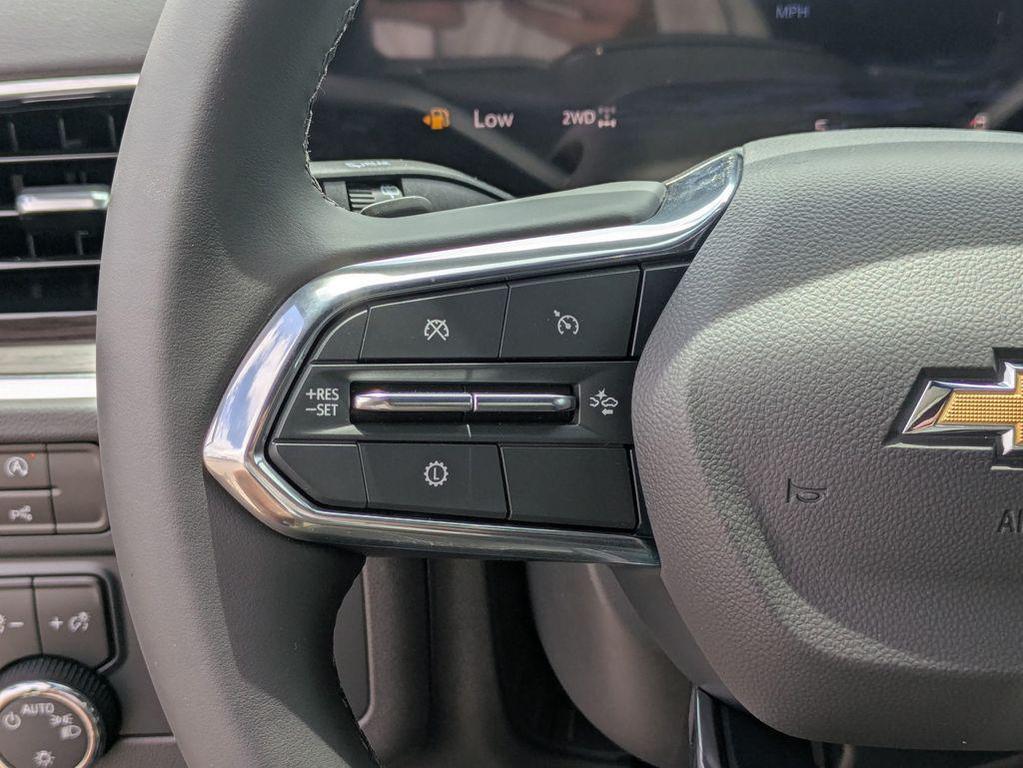 new 2025 Chevrolet Suburban car