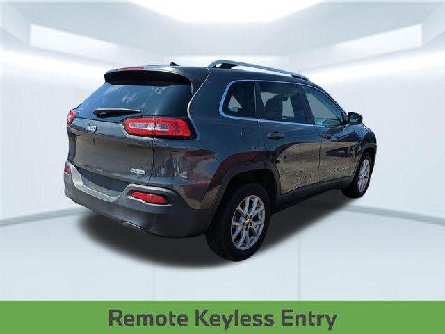 used 2017 Jeep Cherokee car, priced at $11,044