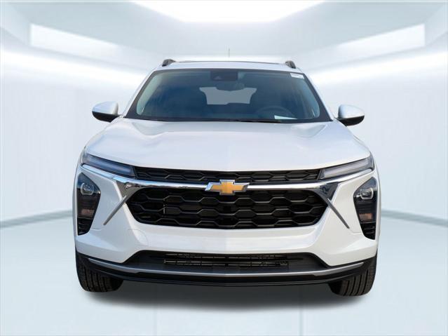 new 2025 Chevrolet Trax car, priced at $25,975