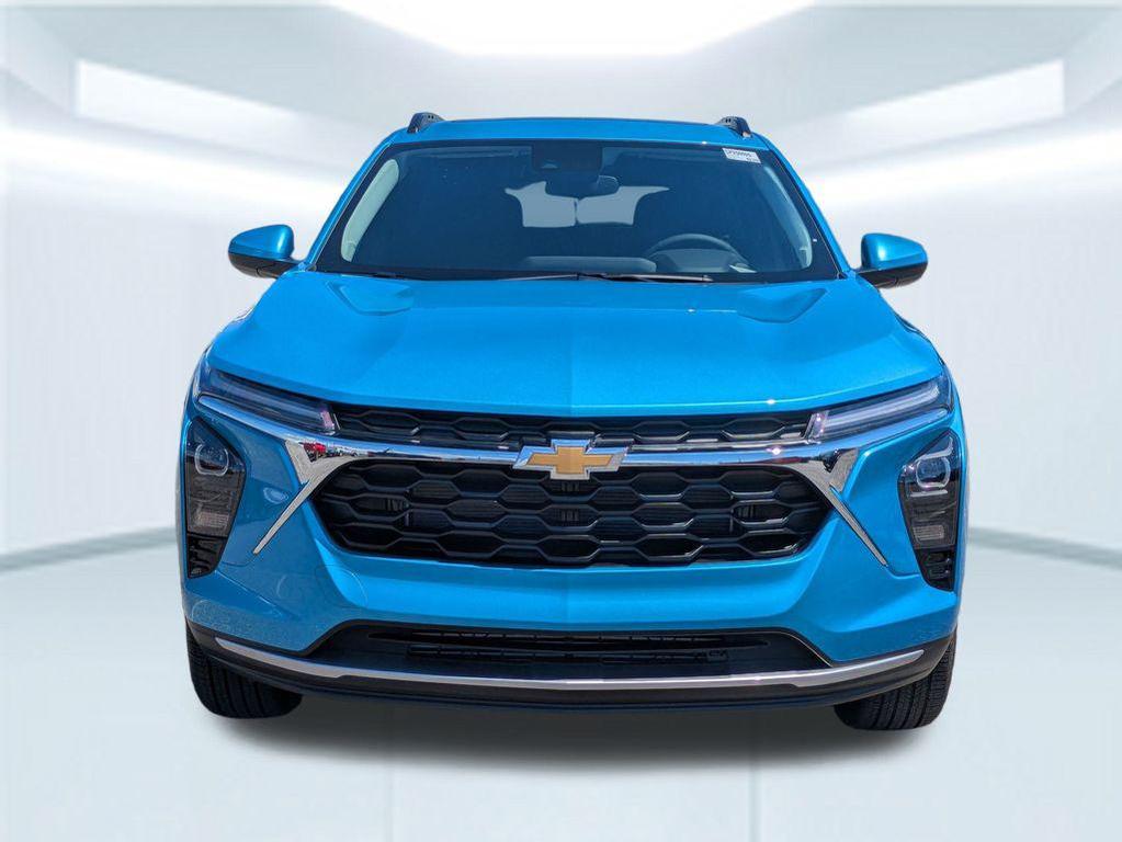 new 2025 Chevrolet Trax car, priced at $27,135