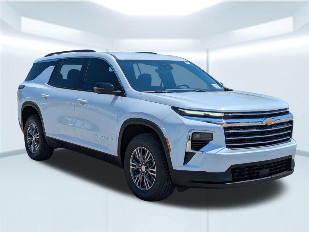 new 2026 Chevrolet Traverse car, priced at $45,010