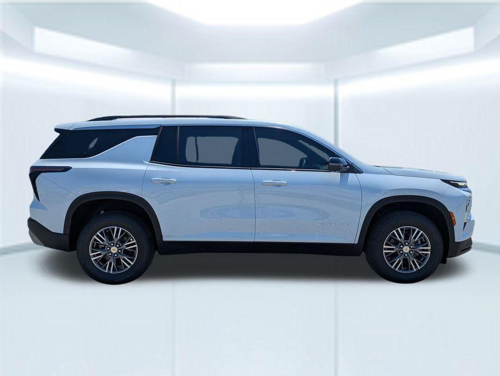 new 2026 Chevrolet Traverse car, priced at $45,010