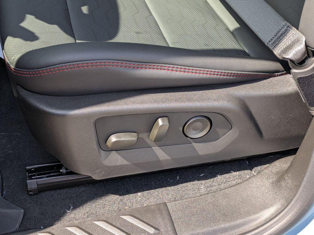 new 2025 Chevrolet Colorado car, priced at $50,175