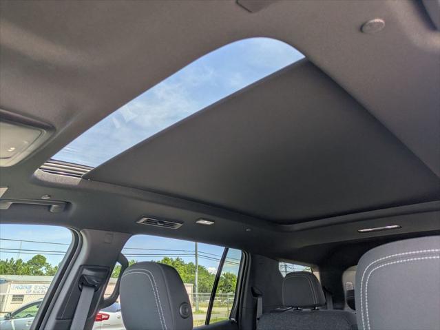 new 2025 Chevrolet Traverse car, priced at $45,635