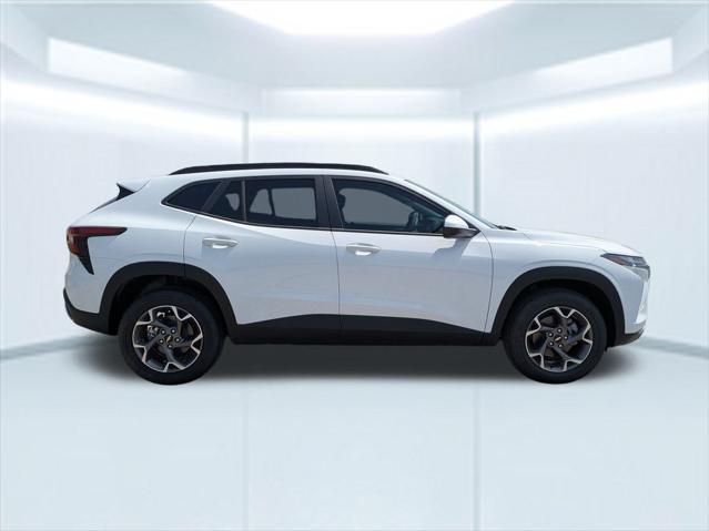new 2025 Chevrolet Trax car, priced at $25,830