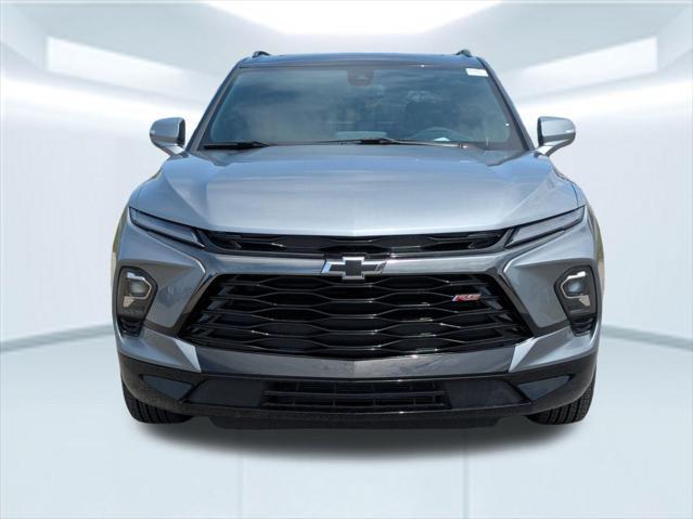 new 2025 Chevrolet Blazer car, priced at $46,015