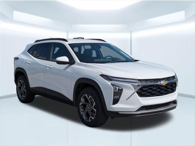 new 2025 Chevrolet Trax car, priced at $25,930
