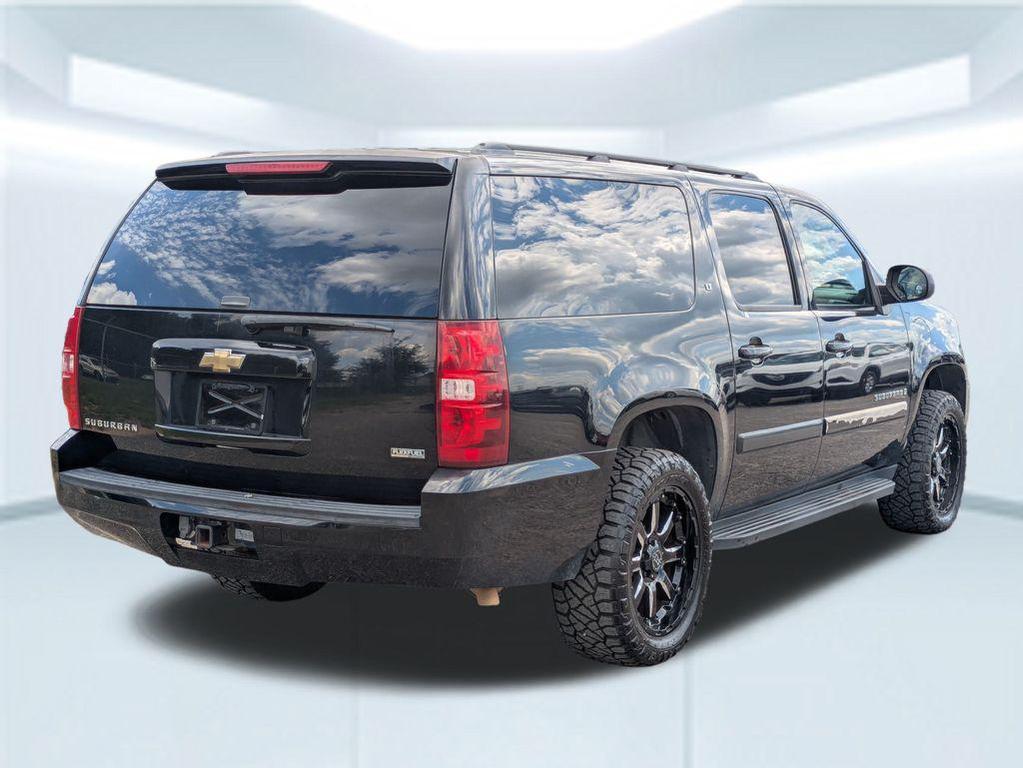 used 2007 Chevrolet Suburban car, priced at $4,955