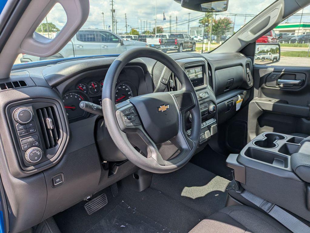 new 2025 Chevrolet Silverado 1500 car, priced at $49,740