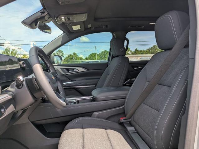 new 2025 Chevrolet Traverse car, priced at $45,635