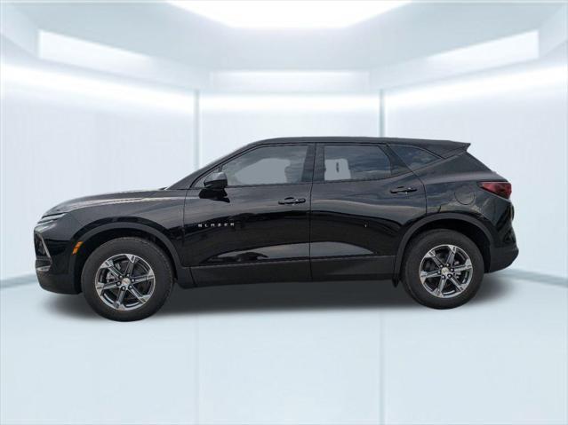 new 2025 Chevrolet Blazer car, priced at $37,735