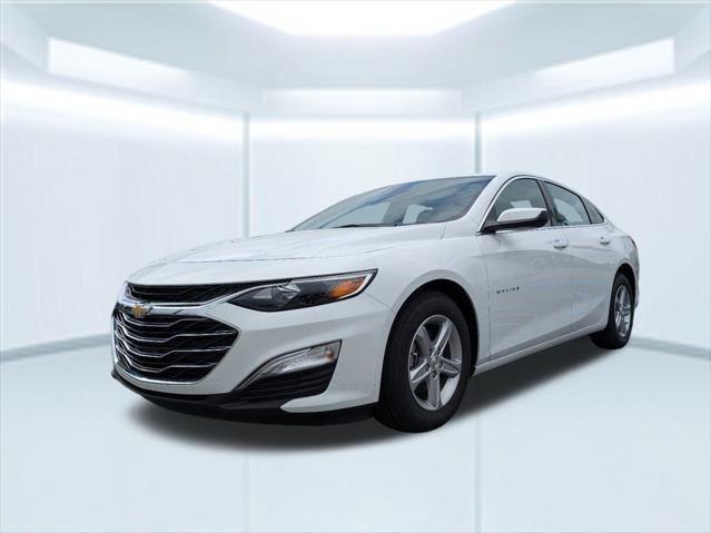 new 2025 Chevrolet Malibu car, priced at $27,495