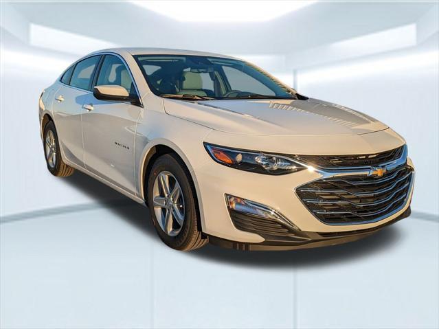 new 2025 Chevrolet Malibu car, priced at $27,495