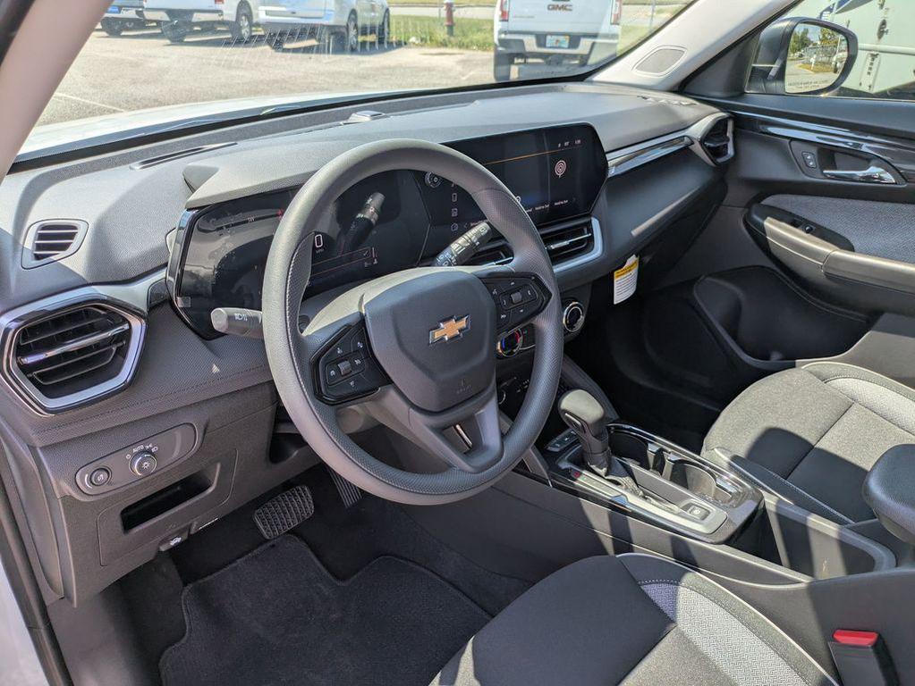 new 2026 Chevrolet TrailBlazer car, priced at $26,570