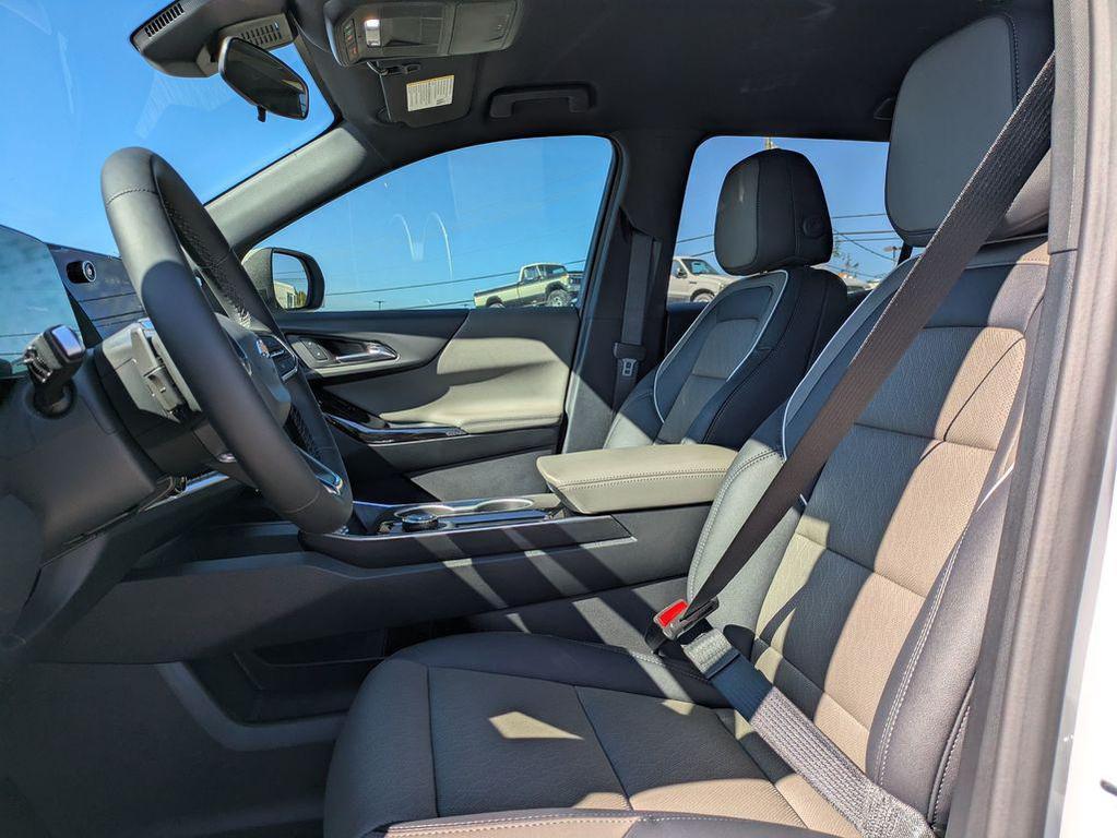 new 2026 Chevrolet Equinox car, priced at $32,965