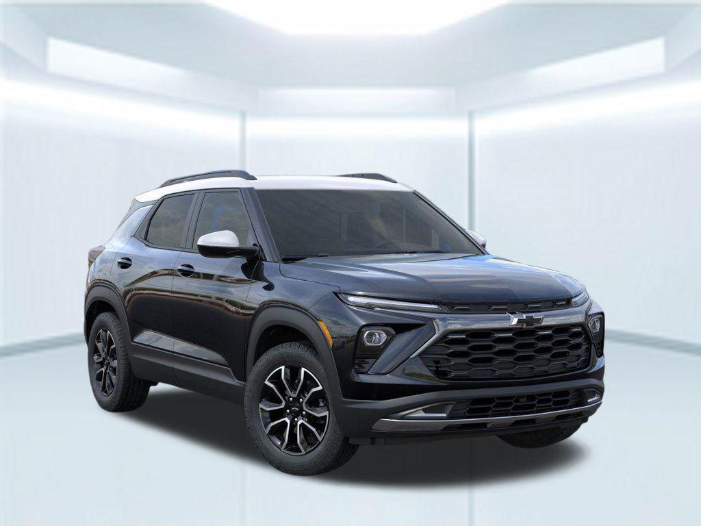 new 2025 Chevrolet TrailBlazer car, priced at $28,995