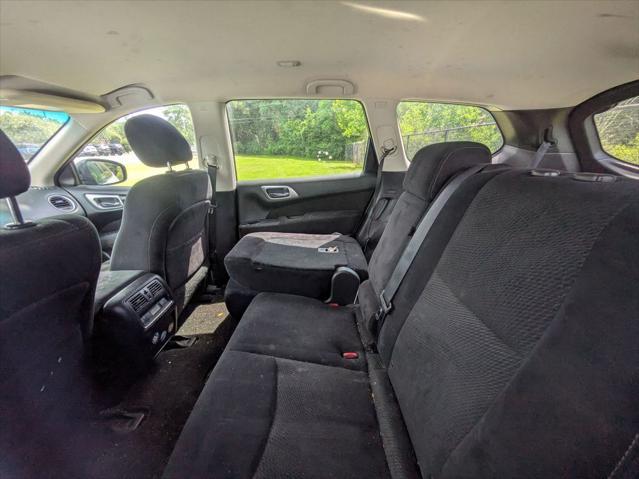 used 2015 Nissan Pathfinder car, priced at $7,998