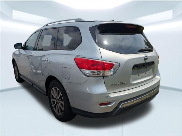 used 2015 Nissan Pathfinder car, priced at $7,998